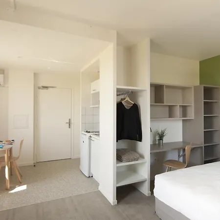 Hotel Les Clefs Du Roy By Popinns Buc (Yvelines)