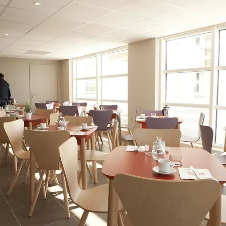 Hotel Les Clefs Du Roy By Popinns